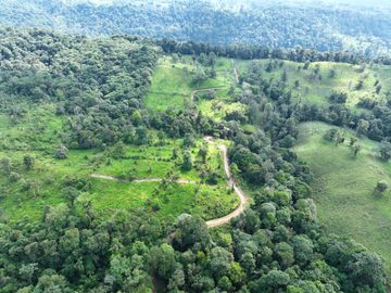 Venta de Hectareas al asfalto con Agua, Luz y Seguridad, cerca de Quito Ecuador