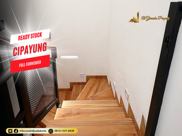 RUMAH READY STOCK FULL FURNISHED DI CIPAYUNG JAKARTA TIMUR 3 KT