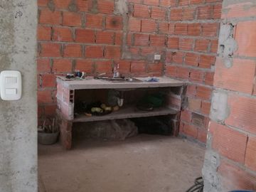 VENTA DE APARTAMENTO EN MELGAR EN OBRA GRIS