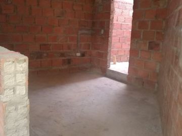 VENTA DE APARTAMENTO EN MELGAR EN OBRA GRIS