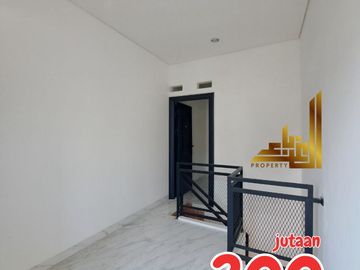 RUMAH DIJUAL DI CONDET KRAMATJATI JAKARTA 300 JUTA-AN TIDAK BANJIR