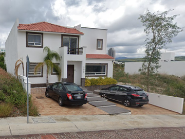 Casa, C. Lago Cuitzeo, Cumbres del Lago, Juriquilla, Queretaro.