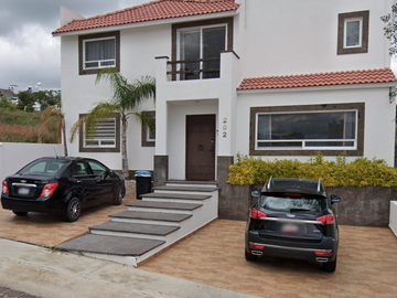 Casa, C. Lago Cuitzeo, Cumbres del Lago, Juriquilla, Queretaro.