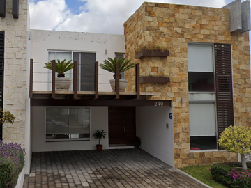 Casa, C. Lago Yalahan, Cumbres del Lago, Juriquilla, Queretaro.