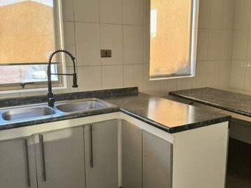 VENDE HERMOSA CASA EN TIERRA VIVA EN COPIAPÓ