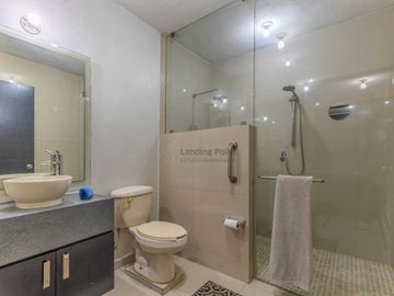 Casa en Venta Cumbres Santa Clara, con 4ta. Habitación en Planta Baja
