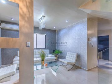 Casa en Venta Cumbres Santa Clara, con 4ta. Habitación en Planta Baja