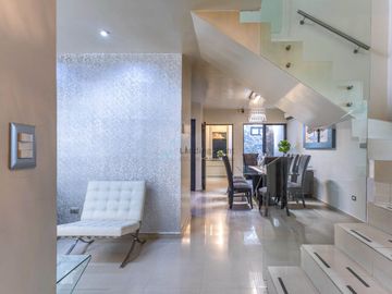 Casa en Venta Cumbres Santa Clara, con 4ta. Habitación en Planta Baja