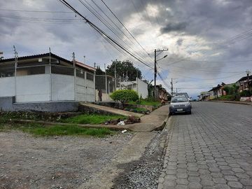 SE VENDE CASA Y/O ALQUILER  187,62 M2. DE CONSTRUCCIÓN LA INDEPENDENCIA - QUININDÉ – ESMERALDAS – ECUADOR