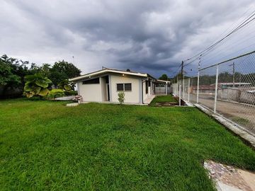 SE VENDE CASA Y/O ALQUILER  187,62 M2. DE CONSTRUCCIÓN LA INDEPENDENCIA - QUININDÉ – ESMERALDAS – ECUADOR