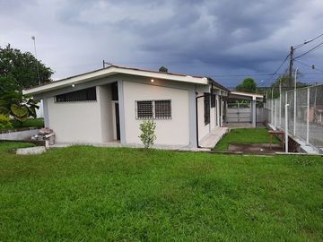 SE VENDE CASA Y/O ALQUILER  187,62 M2. DE CONSTRUCCIÓN LA INDEPENDENCIA - QUININDÉ – ESMERALDAS – ECUADOR