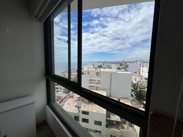 SE ALQUILA DEPARTAMENTO EN CHORRILLOS LÍMITE CON BARRANCO CON VISTA AL MAR