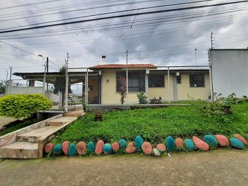 SE ARRIENDA CASA DE 187,62 M2. DE CONSTRUCCIÓN LA INDEPENDENCIA - QUININDÉ – ESMERALDAS – ECUADOR
