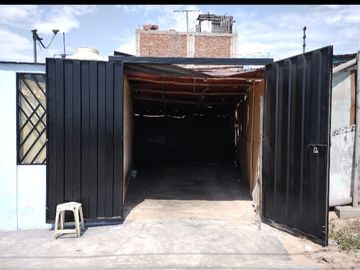 Vendo Casita 113.13m2 Frente A Parque – En Villa Marina I Etapa- Alto Salaverry (TSuarez)