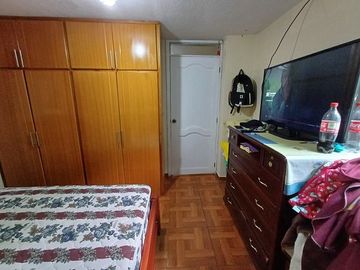 SE VENDE HERMOSA CASA RENTERA DE 3 PLANTAS + SUITE, NORTE DE QUITO - PICHINCHA - ECUADOR
