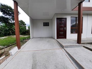 SE VENDE HERMOSAS CASAS POR ESTRENAR DE DOS PLANTAS DE 85 M2. DE CONSTRUCCIÓN QUININDE – ESMERALDAS – ECUADOR