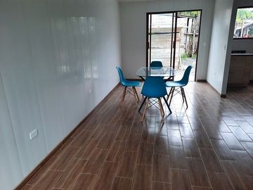 SE VENDE HERMOSAS CASAS POR ESTRENAR DE DOS PLANTAS DE 85 M2. DE CONSTRUCCIÓN QUININDE – ESMERALDAS – ECUADOR