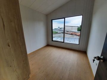 SE VENDE HERMOSAS CASAS POR ESTRENAR DE DOS PLANTAS DE 85 M2. DE CONSTRUCCIÓN QUININDE – ESMERALDAS – ECUADOR