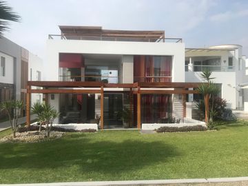 VENTA CASA DE PLAYA EN ASIA $370,000.00