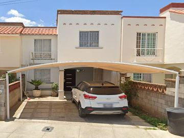 se vende casa en Del Huerto, Del Camino, Fraccionamiento del Camino, 80184 Culiacán Rosales, Sinaloa, México