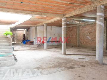 Casa De 180M2 Techo Alto, Asoc. Miraflores - Puente Piedra