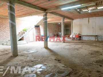 Casa De 180M2 Techo Alto, Asoc. Miraflores - Puente Piedra