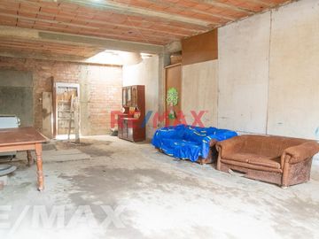 Casa De 180M2 Techo Alto, Asoc. Miraflores - Puente Piedra