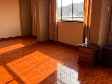 Venta Local Comercial + Departamentos en Edificio de 4 Pisos