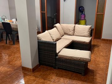 Venta Local Comercial + Departamentos en Edificio de 4 Pisos