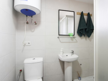 HERMOSA PROPIEDAD EN VENTA UBICADA EN RODRIGO DE TRIANA  803, MISIÓN DE FUNDADORES, 66612,  CDAD. APODACA, N.L.