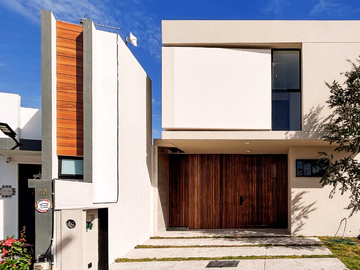 Casa en venta cerca de la Universidad Anáhuac