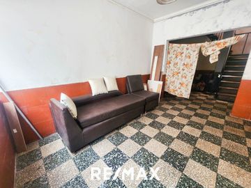 VENTA DE CASA DE 2 PISOS EN COMAS