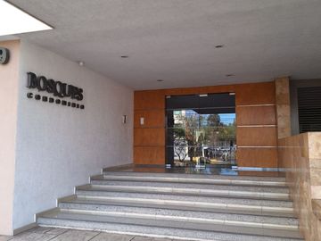 Departamento amueblado en renta en Bosques Condominio