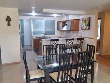 Departamento amueblado en renta en Bosques Condominio