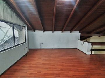 🏡✨ CASA EXCLUSIVA EN LA CALLE BRASIL – AMPLIA, ELEGANTE Y EN ZONA DE ALTA PLUSVALÍA ✨🏡