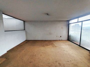 🏡✨ CASA EXCLUSIVA EN LA CALLE BRASIL – AMPLIA, ELEGANTE Y EN ZONA DE ALTA PLUSVALÍA ✨🏡