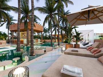 Estudio a dos calles del mar en Playa del Carmen