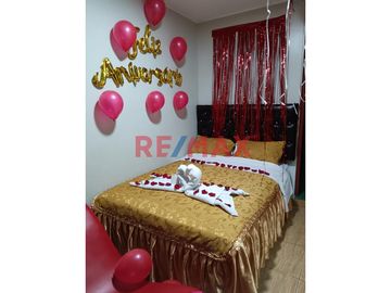 Venta De Hostal De 5 Pisos + Azotea En San Juan De Lurigancho