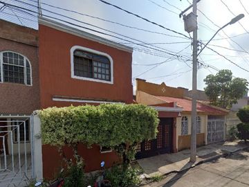 Venta de Casa Barata en Col. El Carmen. Michoacán