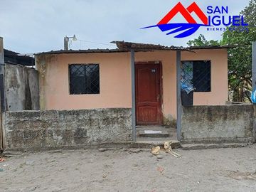 SE VENDE CASA RENTERA, ÁREA 1.548 M2. QUININDÉ – ESMERALDAS - ECUADOR