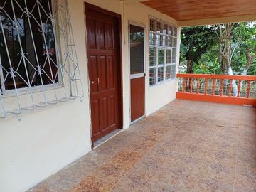 SE VENDE CASA DE DOS PLANTAS + VILLA,  LA UNIÓN – QUININDÉ – ESMERALDAS – ECUADOR