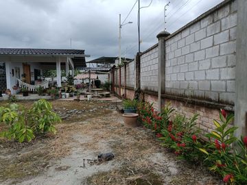 SE VENDE HERMOSA CASA 251 M2. DE CONST. NUEVO QUININDÉ – QUININDÉ – ESMERALDAS - ECUADOR