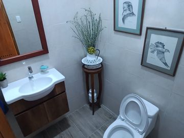 SE VENDE HERMOSA CASA 251 M2. DE CONST. NUEVO QUININDÉ – QUININDÉ – ESMERALDAS - ECUADOR