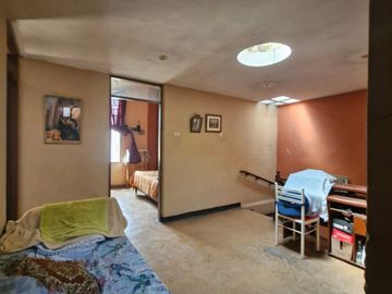 VENDO CASA DE 2 PISOS EN COMAS