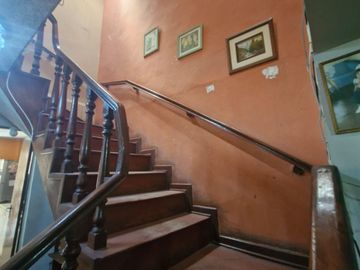 VENDO CASA DE 2 PISOS EN COMAS