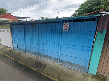 Casa en Remate Bancario en C. Miguel Hidalgo, Tapachula de Crodoba, Chis. (65% debajo de su valor comercial, solo recursos propios)