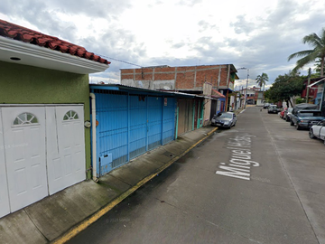 Casa en Remate Bancario en C. Miguel Hidalgo, Tapachula de Crodoba, Chis. (65% debajo de su valor comercial, solo recursos propios)