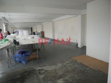 🏗️ ¡Oportunidad Única Para Inversionistas Y Empresas En Expansión! 🛠️ Local Industrial En Smp