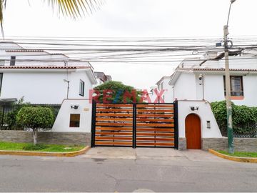 ¡Alquila Tu Chalet Recién Remodelado Cerca De La Universidad De Lima!