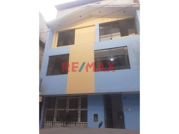 Imperdible! Casa De 3 Pisos En Urb, Los Jardines -Sjl